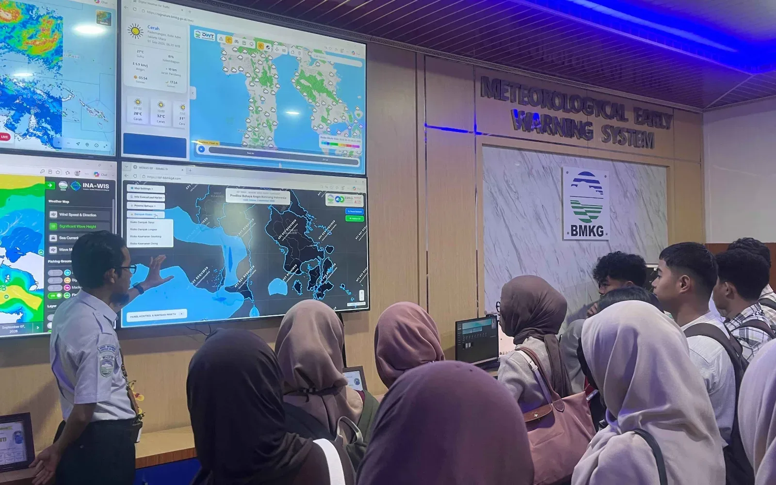 Youth Ranger Indonesia Sulawesi Selatan Kunjungi BMKG Makassar, Dorong Pemuda Lebih Siap Hadapi Bencana